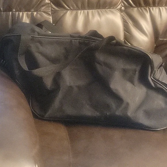 Harley-Davidson Black Duffel or Saddle Bag. Very good condition. Desirable! - Picture 3 of 9